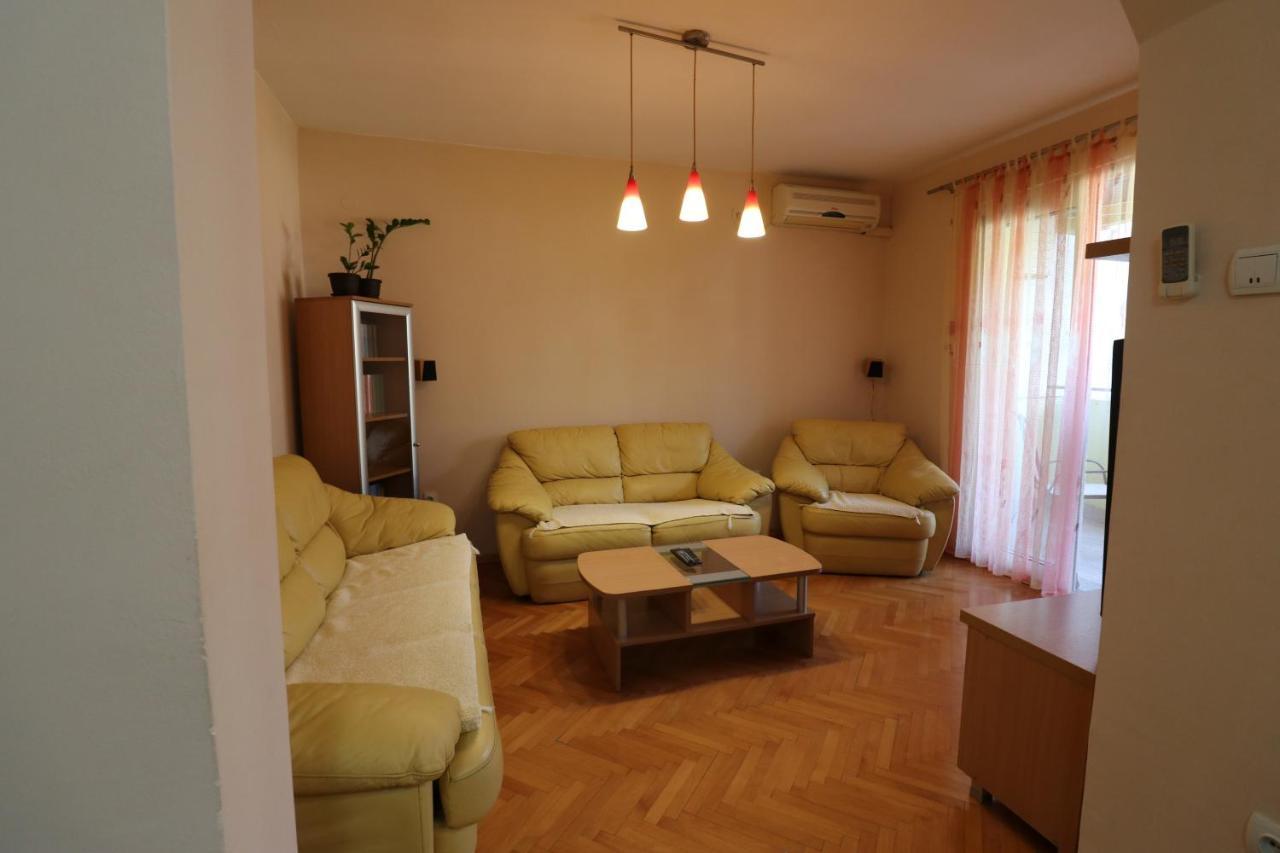 Apartment Nina Kotor Eksteriør billede